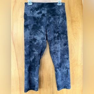 Lululemon Align High-Rise Crop 21” size 10 Diamond Dye Pitch Grey Graphite Grey